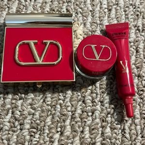 Valentino Bundle: Eye2Cheek, glitter, primer